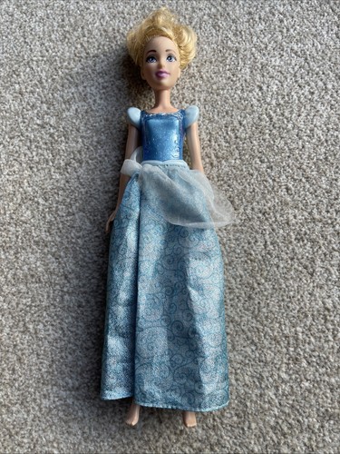 Disney princess doll - doll, in