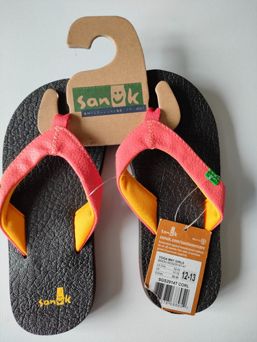 Girls sanuk flip flops - girls,