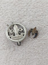 2 X VINTAGE SCOUT BADGES. ONE LAPEL. ONE SILVER PLATE CAP? BADGE.