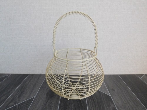 Egg collecting basket round - egg,