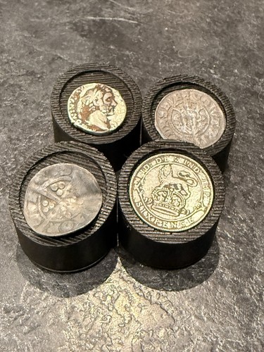 Coin dispay metal detecting - dispay,