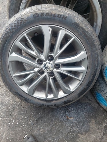Toyota avensis inch alloy - avensis,