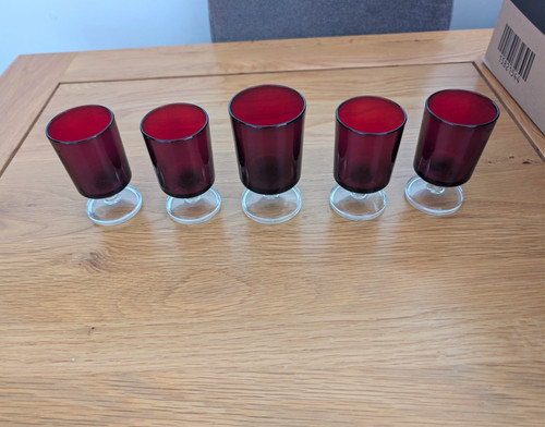 Vintage luminarc cavalier - cavalier, ruby
