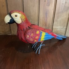 Scarlet macaw (Ara macao) Made