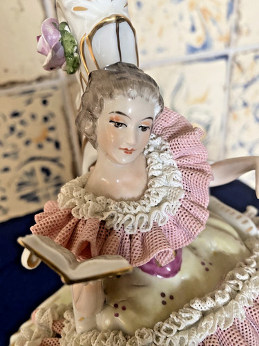 Porcelain figurine tulle - figurine,