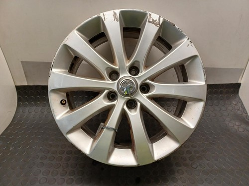 Vauxhall meriva alloy wheel - vauxhall, 17