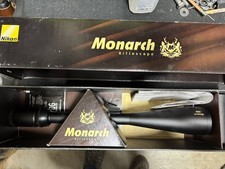 Nikon Monarch ED 8-32 x 50