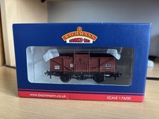 Bachmann 37-712B 8 Ton Cattle