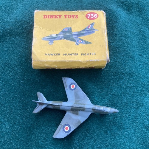 Dinky toys 736 hawker - 736, hunter