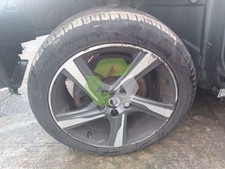 VOLVO V40 Cross Country 526