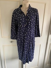 BODEN - navy blue and white