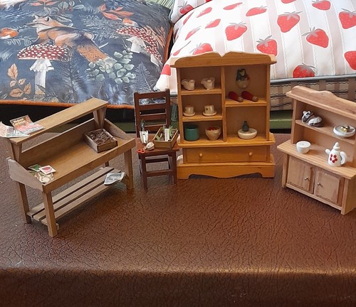 Collection dolls house - of,