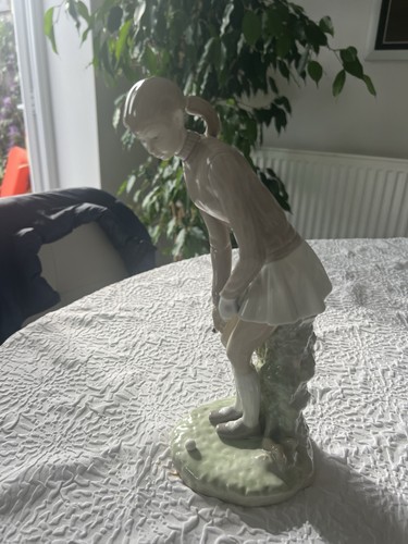 Porcelain figure nao - porcelain, by