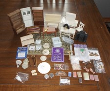 DOLLS HOUSE MINIATURE LARGE JOB LOT ACCESSORES / FURNITURE / SOME ARTISAN