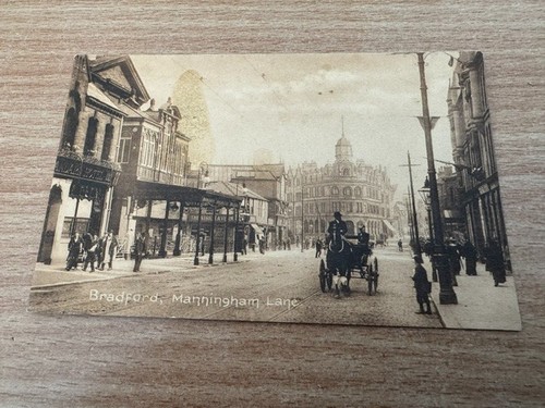 Postcard manningham lane - -,