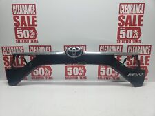 TOYOTA AVENSIS T270 TAILGATE BOOT LID CENTRE COVER TRIM IN BLACK SAND 209 2017