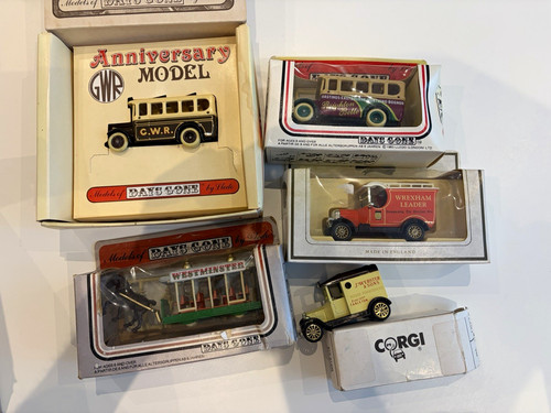 Lot boxed diecast - of,
