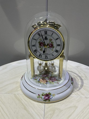 Mantel clock her - mantel,