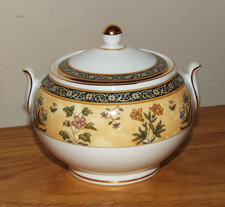 Wedgwood India Bone China Covered / Lidded Sugar Bowl Box
