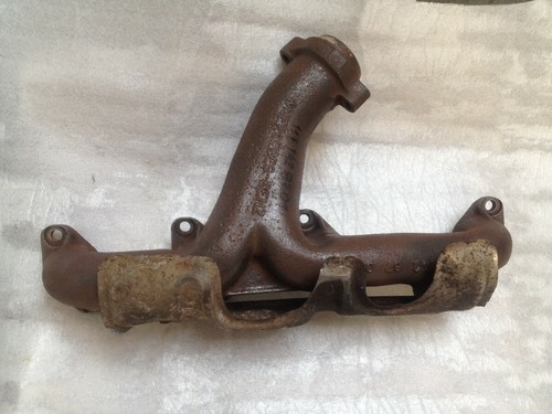 Mercedes exhaust manifold 107