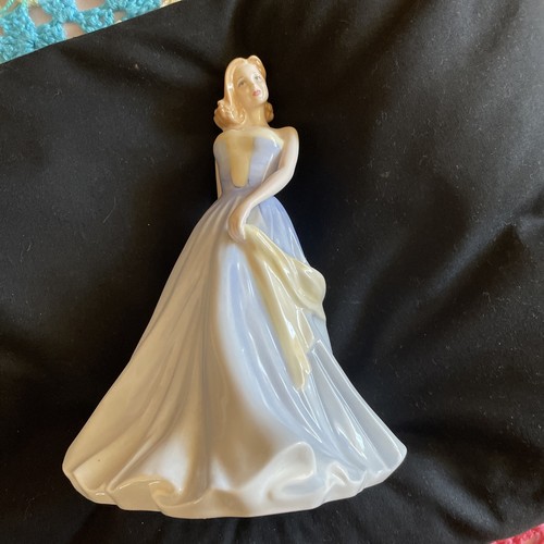 Royal doulton figurines pretty - figurines,
