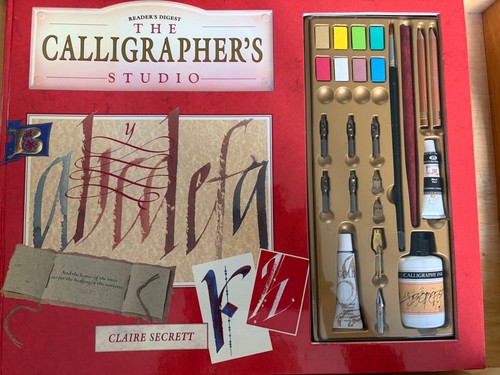 Calligraphy set including