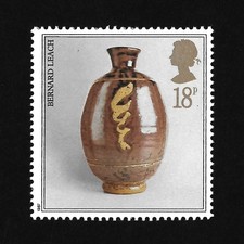 GB 1987 : QEII 18p. Pottery - Pot by Bernard Leach - single stamp [MNH] [SG1371]