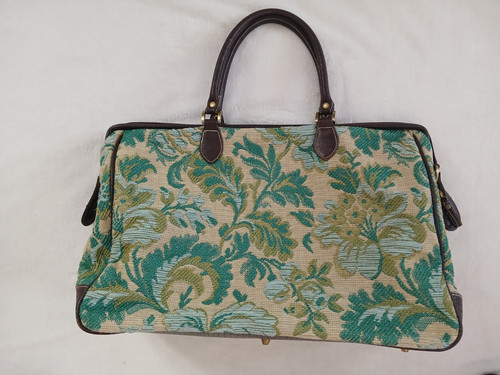 Bueno vintage paisley tapestry - vintage,