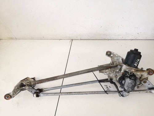 Honda 2005 windshield - honda, cr-v