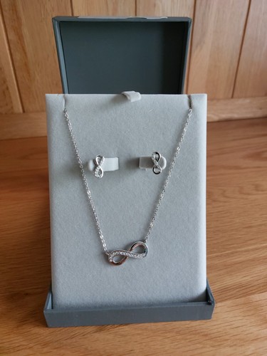Newgrange silver infinity
