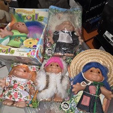 LOT OF 5 DAM GOOD LUCK TROLLS