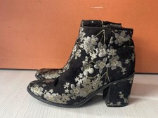 Ladies Black Textile Flower