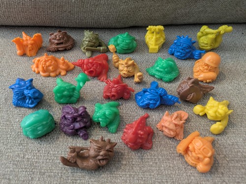 Bundle vintage mini boglins - of,