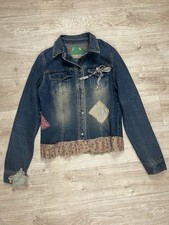 Cabbages & Roses distressed