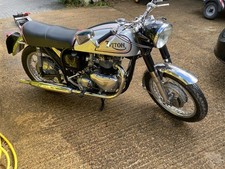 Triton motorcycle 1959 , twin carb Morgo 750 pre-unit wideline featherbed frame.