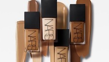NARS LIGHT REFLECTING ADVANCED SKINCARE FOUNDATION - RRP £42 - 30ml