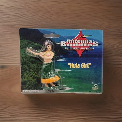 Hula girl antenna - girl, car