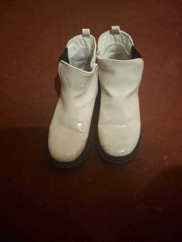Marks spencer cream - &,