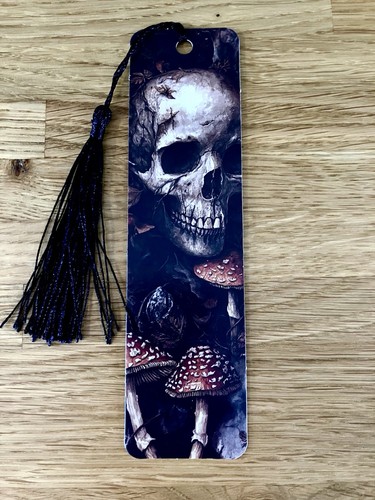 Skulls mushrooms card - skulls,