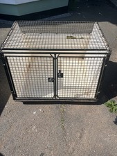 Lintran dog box fits VW Touareg or similar