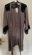 BNWT H&M Nightwear Satin Dressing Gown Robe Size XS/S