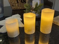 NEXT  3x Real Wax Flickering