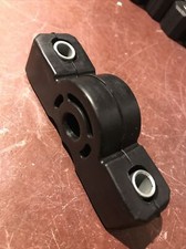 DG3 EXHAUST MOUNT HANGER