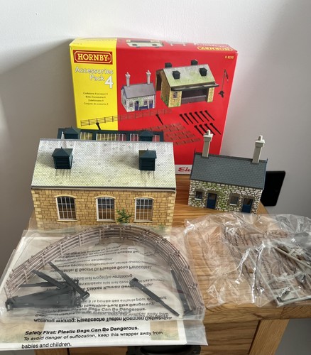 Hornby accessories pack - hornby,