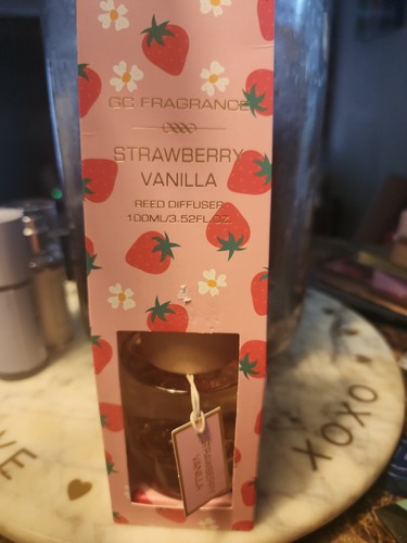 Fragrance strawberry - fragrance,