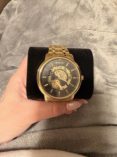 New invicta objet - invicta, d’art