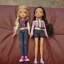 Two moxie dolls - moxie,