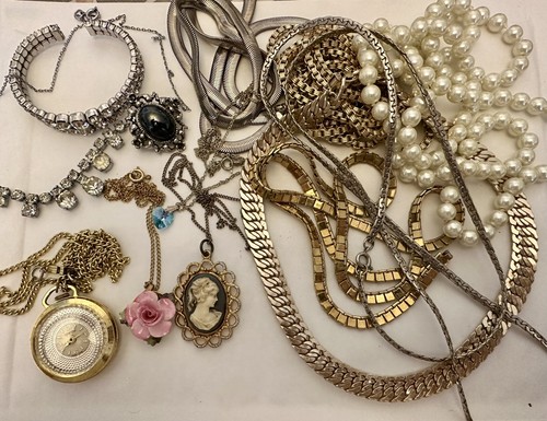 Vintage costume jewellery - &,