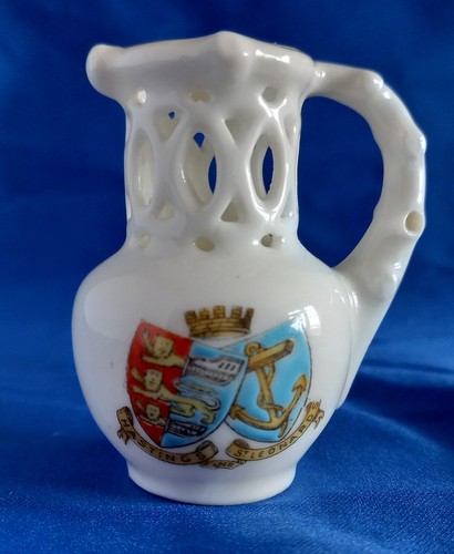 Vintage crested china puzzle - crested,