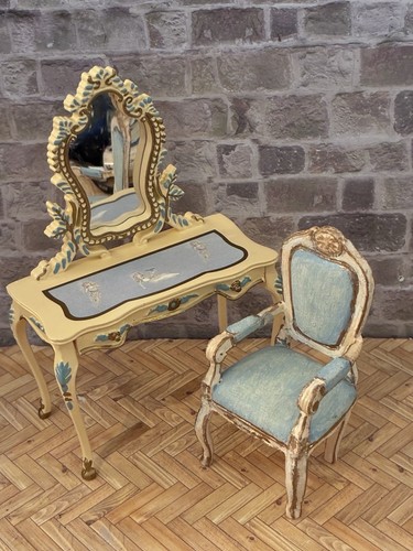 Dolls house scale - dolls,